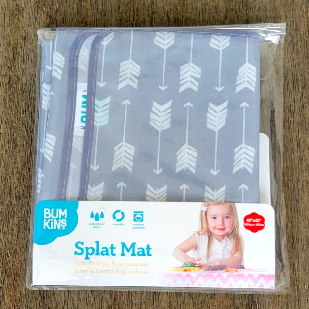 Bumkins Under highchair splat mat gray arrows